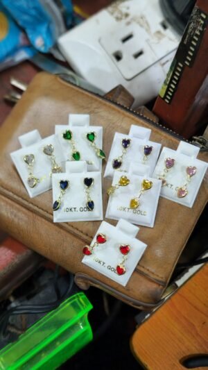 20250502_135730 (1) COLGAR 2 PIEZAS CORAZON