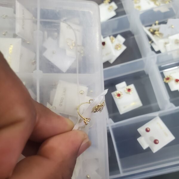 CURVO FLOR PEQUEÑA ROSCA ZIR4MM