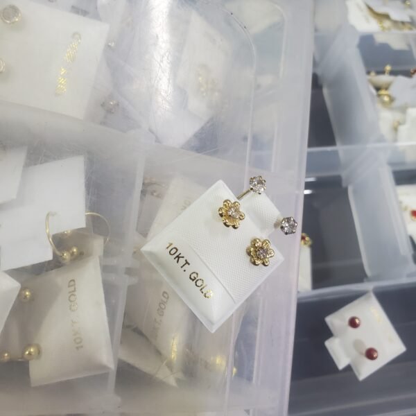 CURVO FLOR PEQUEÑA ROSCA ZIR4MM